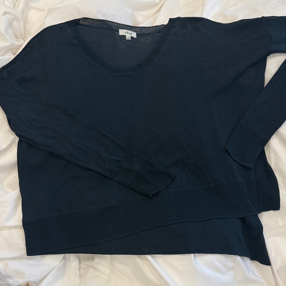 Aritzia Wilfred forest green asymmetric summer sweater size small